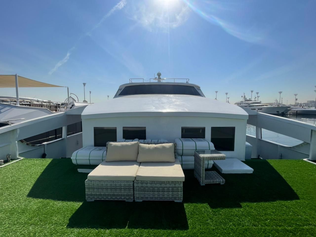 100 ft yacht for rent